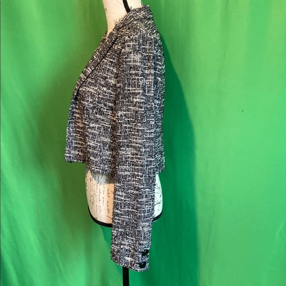 Black and White Tweed Cropped Blazer with Notched Lapels - Picture 3 of 7